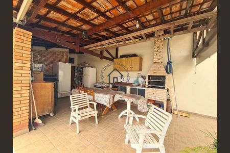 22_photo/94cf329f1b.93b0a10f136ac39d-ATLAS-dce68743-3693-4697-bc6f-9cc53530f31b.jpg de casa para alugar com 3 quartos, 252m² em Jardim dos Passaros, Vinhedo