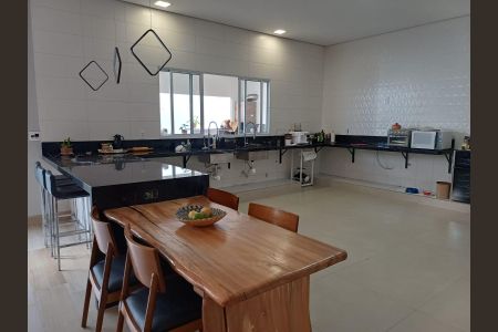 6_photo/94cf3aa447.411a6e7ba2cd6698-ATLAS-eec65753-d35d-40d0-97f8-c7752164e5bf.jpg de casa à venda com 3 quartos, 675m² em Medeiros, Jundiaí