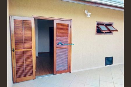 11_photo/94cf3aae53.2f15d505e37c7ac5-ATLAS-e1eee3d9-9935-4a71-9726-1f62e844da3f.jpg de casa à venda com 3 quartos, 200m² em Medeiros, Jundiaí