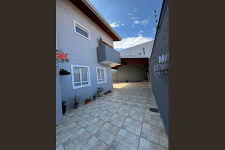 9_photo/94cf3aed5f.ba3e4f1a03d92c8a-ATLAS-cfa74dcc-f99c-493c-9589-677849cb36b2.jpg de casa à venda com 3 quartos, 250m² em Aglomeração Urbana de Jundiaí, Jundiaí