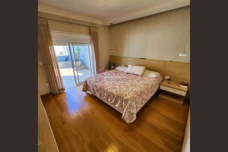 11_photo/94cf3af159.e3da74daae84817a-ATLAS-fd9d3b4e-b301-411e-8a5e-66d0eb177068.jpg de casa à venda com 3 quartos, 338m² em Aglomeração Urbana de Jundiaí, Jundiaí