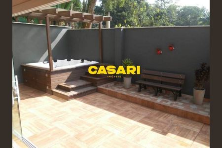 6_photo/94cfa0bca9.c202053c0eb79174-ATLAS-9b218d30-7fcf-4f17-8a3c-edc08c84c934.jpg de casa à venda com 2 quartos, 106m² em Jardim Japao (Caucaia do Alto), Cotia