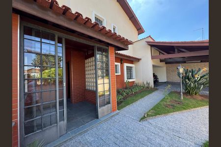 23_photo/94cfa6344b.ceff8192393c33de-ATLAS-a2fc5e97-a2fb-40d5-8965-4edf89ab2021.jpg de casa à venda com 3 quartos, 354m² em Caucaia do Alto, Cotia