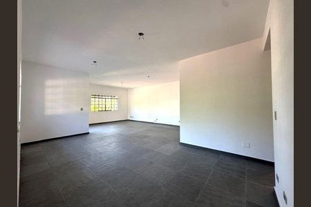 4_photo/94cfa6344b.ceff8192393c33de-ATLAS-ed7d9df1-a5dd-4bae-95a4-e70c1b93354f.jpg de casa à venda com 3 quartos, 354m² em Caucaia do Alto, Cotia