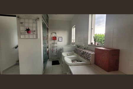 10_photo/94cfa64e9f.07f29284d16cc936-ATLAS-2d88c831-b29c-4017-8064-2af4f5e85f40.jpg de casa à venda com 4 quartos, 418m² em Colonial Village (Caucaia do Alto), Cotia