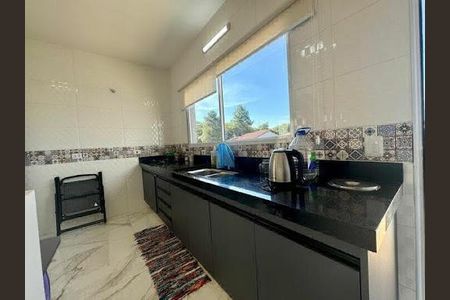 5_photo/94cfa6829f.9612c2c0390caf5f-ATLAS-c085f5d0-9c6b-48c1-8f02-e64c2d3e730e.jpg de casa à venda com 2 quartos, 140m² em Terras de São Felipe (Caucaia do Alto), Cotia