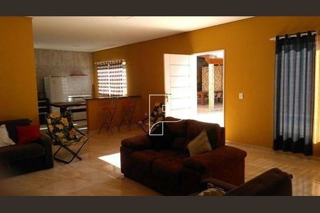 20_photo/94cfa687e5.0dba02f6e03a3679-ATLAS-82ea44b7-801b-4ec9-83f5-6baee6a45984.jpg de casa à venda com 3 quartos, 235m² em Caucaia do Alto, Cotia