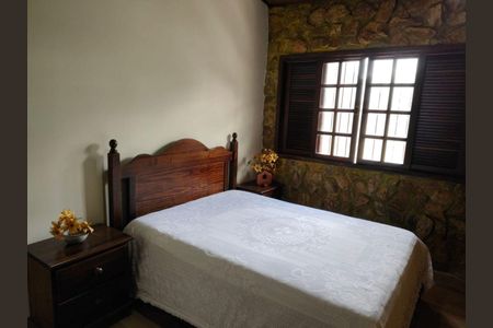 20_photo/94cfa6880b.cb4a3f4e1d4d223a-ATLAS-0f2677bd-01cb-4765-94c8-dced70156422.jpg de casa à venda com 3 quartos, 195m² em Caucaia do Alto, Cotia