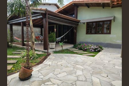2_photo/94cfa6880b.cb4a3f4e1d4d223a-ATLAS-82163e99-2239-4574-9f78-25fdd30ad222.jpg de casa à venda com 3 quartos, 195m² em Caucaia do Alto, Cotia