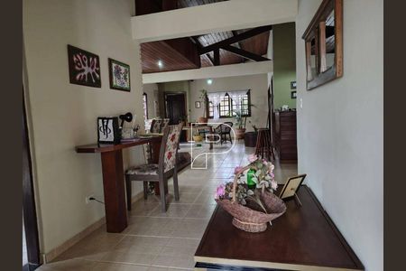 12_photo/94cfa6880b.fc17ddbfb2a54d00-ATLAS-b47355c1-6f85-42cd-aac5-399bf5b72bd1.jpg de casa à venda com 3 quartos, 195m² em Caucaia do Alto, Cotia