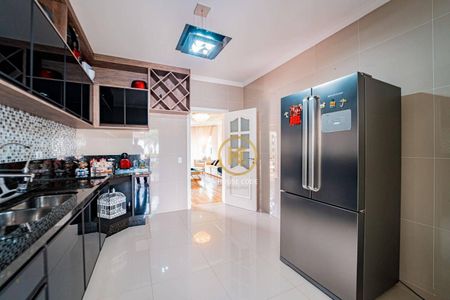 7_photo/94cfa6880d.f279df7ab7105e24-ATLAS-ac2d2e41-d285-43ad-8f62-c4f30ea30997.jpg de casa à venda com 3 quartos, 367m² em Caucaia do Alto, Cotia