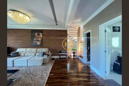 5_photo/94cfa6880d.f279df7ab7105e24-ATLAS-ff377740-1c4d-48ea-a4de-7266f2f51eb5.jpg de casa à venda com 3 quartos, 367m² em Caucaia do Alto, Cotia