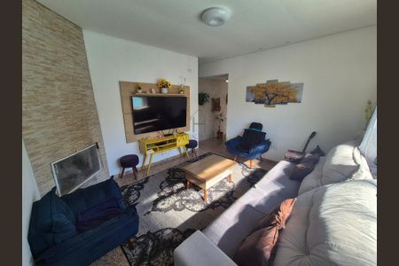 2_photo/94cfa68d7f.3714cccd63f8fe2d-ATLAS-75b0def8-c6d0-4bba-a139-13008c5ee71d.jpg de casa à venda com 3 quartos, 215m² em Jardim Monte Verde (Caucaia do Alto), Cotia