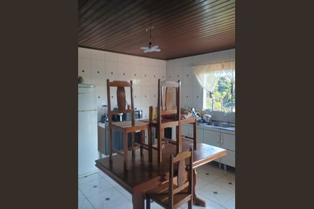 4_photo/94cfa6b43d.ceff8192393c33de-ATLAS-43bfbd7a-fd98-4dfc-af96-51bae0338562.jpg de casa à venda com 3 quartos, 200m² em Caucaia do Alto, Cotia