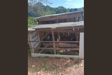 6_photo/94cfa6b43d.ceff8192393c33de-ATLAS-52b214f2-3c40-4d64-8ee7-a753fd29edec.jpg de casa à venda com 3 quartos, 200m² em Caucaia do Alto, Cotia