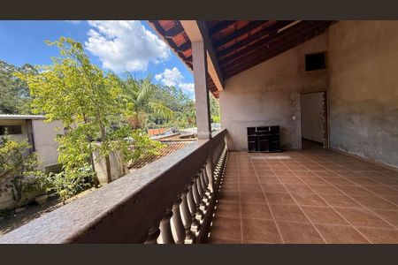 40_photo/94cfa6f7df.6c623372c172fc17-ATLAS-0650cf20-0cfa-45aa-a20c-b2941a4427b6.jpg de casa à venda com 2 quartos, 178m² em Vila Sao Roque (Caucaia do Alto), Cotia