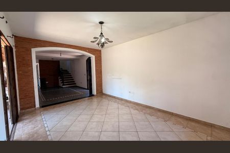 17_photo/94cfa6f7df.6c623372c172fc17-ATLAS-3a659071-3361-427c-bfd2-ba4cc889c9f9.jpg de casa à venda com 2 quartos, 178m² em Vila Sao Roque (Caucaia do Alto), Cotia