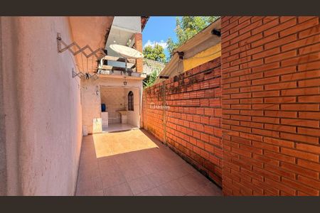 19_photo/94cfa6f7df.6c623372c172fc17-ATLAS-4edeeb90-87f9-45f2-a7e2-edb3499b23bb.jpg de casa à venda com 2 quartos, 178m² em Vila Sao Roque (Caucaia do Alto), Cotia