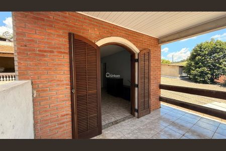 7_photo/94cfa6f7df.6c623372c172fc17-ATLAS-55a82979-5ddb-42ab-881c-858d56cc6def.jpg de casa à venda com 2 quartos, 178m² em Vila Sao Roque (Caucaia do Alto), Cotia