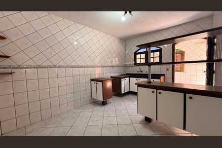 21_photo/94cfa6f7df.6c623372c172fc17-ATLAS-eb509790-2a7a-4243-adce-c2d5de5f6c8f.jpg de casa à venda com 2 quartos, 178m² em Vila Sao Roque (Caucaia do Alto), Cotia