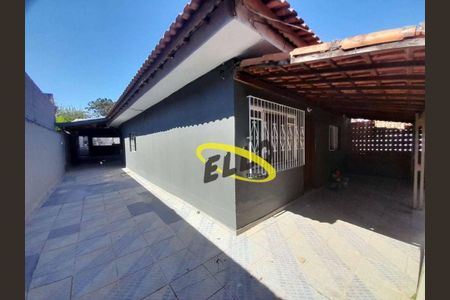 4_photo/94cfa6f8fd.732b7fd8aaa5f07d-ATLAS-bd5e9eb1-d3e6-45f2-bbfa-5f8c4e4ad45e.jpg de casa à venda com 3 quartos, 230m² em Centro (Caucaia do Alto), Cotia