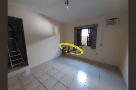 11_photo/94cfa6f8fd.732b7fd8aaa5f07d-ATLAS-ddcdd99f-1973-467e-97d4-3d4bc1b46b0d.jpg de casa à venda com 3 quartos, 230m² em Centro (Caucaia do Alto), Cotia