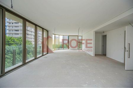 6_photo/94cfa6fedb.5cacb5cd1a05b02e-ATLAS-1253ce17-aaa7-473f-b3f7-e304a1c49396.jpg de apartamento à venda com 4 quartos, 424m² em Centro (Caucaia do Alto), Cotia