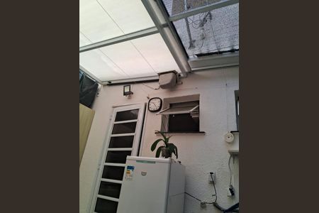 6_photo/94cfa70283.b8a9f91cb517b5ed-ATLAS-3ba9f681-e723-42df-a2c9-f7409d515ec2.jpg de casa à venda com 2 quartos, 55m² em Água Espraiada (Caucaia do Alto), Cotia