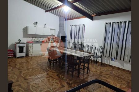 28_photo/94cfa7029b.0dba02f6e03a3679-ATLAS-d2c538ef-58fb-4e25-b0f9-9996dcd9e928.jpg de casa à venda com 2 quartos, 200m² em Água Espraiada (Caucaia do Alto), Cotia