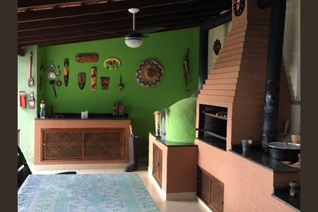 5_photo/94cfa70b4f.49c40a4e0c1b1036-ATLAS-58f5e185-76df-4732-8bf6-b441e9346475.jpg de casa à venda com 4 quartos, 300m² em Colina (Caucaia do Alto), Cotia