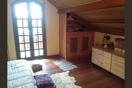 5_photo/94cfa70b6d.005b2c2c0d5e94b6-ATLAS-782c082b-c3f6-487f-aef7-8623f2662cb3.jpg de casa à venda com 4 quartos, 320m² em Colina (Caucaia do Alto), Cotia