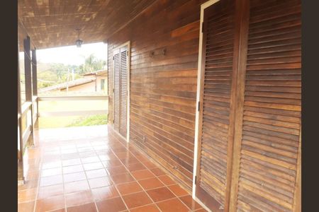 4_photo/94cfa70bdb.930ac29dfe96a066-ATLAS-3a3be3d1-2a3b-4e3b-ac0e-f07a5b646396.jpg de casa à venda com 3 quartos, 160m² em Bosque dos Pereiras, Cotia