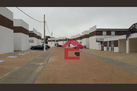 3_photo/94cfa71c91.c4bbbf18f5056c9d-ATLAS-de5085b5-72f2-4ffa-b6d9-c3cd8d1b24ee.jpg de casa à venda com 2 quartos, 48m² em Caucaia do Alto, Cotia