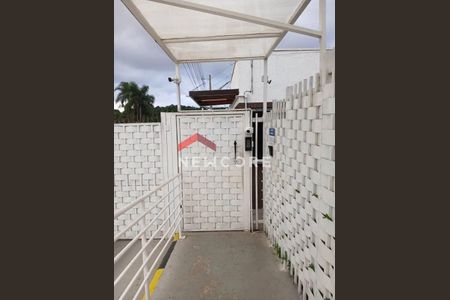 6_photo/94cfa71c99.5a85c5bdfef41cf9-ATLAS-248d3e31-2464-4fd5-aef9-49eb20c73872.jpg de casa à venda com 2 quartos, 49m² em Chácara Tropical (Caucaia do Alto), Cotia