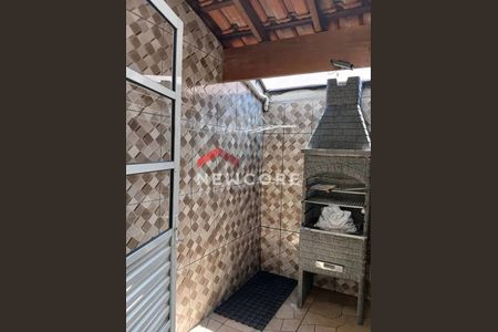 8_photo/94cfa71c99.5a85c5bdfef41cf9-ATLAS-74409808-6409-4dd1-9b7f-9fdbbc4c45ff.jpg de casa à venda com 2 quartos, 49m² em Chácara Tropical (Caucaia do Alto), Cotia