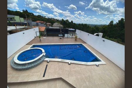 4_photo/94cfa71ca3.1c5ee5b12bdcf8f7-ATLAS-1cf3dcee-5d32-4cd6-8365-1b76435be43b.jpg de casa à venda com 3 quartos, 500m² em Chácara Tropical (Caucaia do Alto), Cotia