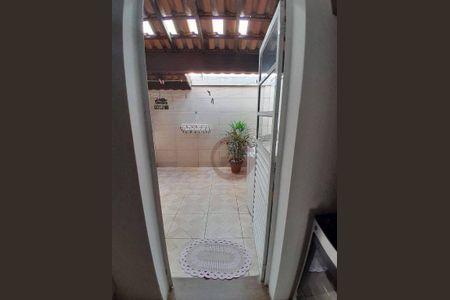 7_photo/94cfa740ed.e8e222615d3db9cf-ATLAS-d3b0663e-295c-4dd9-b662-9e425dfaf28d.jpg de casa à venda com 2 quartos, 200m² em Água Espraiada (Caucaia do Alto), Cotia