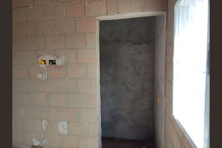 10_photo/94cfa75219.aafc750051720c32-ATLAS-3e68ef89-a48b-4f11-a46c-4d7941732ffd.jpg de casa à venda com 2 quartos, 58m² em Aguassai, Cotia