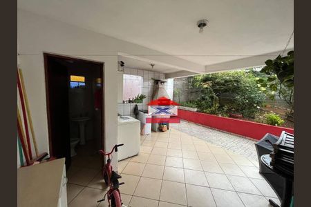 2_photo/94cfa75a09.2a41c8344289e044-ATLAS-0fb1e60e-6d60-4c36-ae2d-410361026a11.jpg de casa à venda com 3 quartos, 120m² em Água Espraiada, Cotia