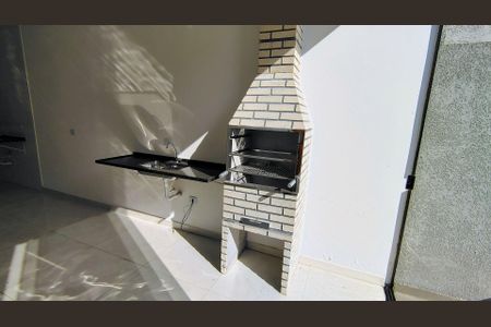 4_photo/94cfa76cf3.0e2ab5f90b6f9ba2-ATLAS-25e6cc96-d8af-4e29-a588-25b3bfa6d181.jpg de casa de condomínio à venda com 3 quartos, 110m² em Água Espraiada (Caucaia do Alto), Cotia