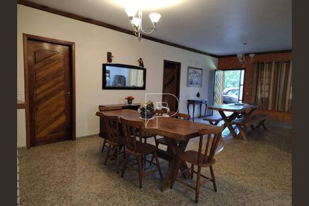 5_photo/94cfa76d15.ceff8192393c33de-ATLAS-59fba7f9-2fa3-48d6-97fb-d5f2d50fca4e.jpg de casa à venda com 4 quartos, 250m² em Bosque dos Pereiras, Cotia