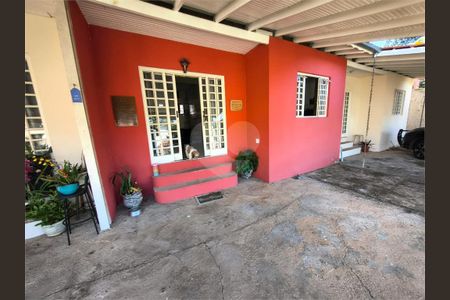 11_photo/94cfa76d93.aa3f54dcddd2e04f-ATLAS-acf2ea55-d96b-48c2-93f0-4575d91fadc5.jpg de casa à venda com 6 quartos, 294m² em Jardim San Ressore (Caucaia do Alto), Cotia