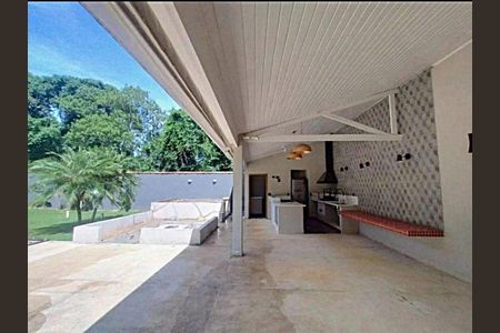 2_photo/94cfa76fb3.2589b1fd00b31c34-ATLAS-07a7f5b9-46d8-4cbf-817b-d36bab6b0d6d.jpg de casa de condomínio à venda com 3 quartos, 400m² em Nhambuca, Cotia