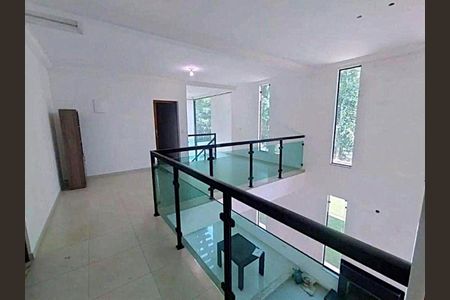 16_photo/94cfa76fb3.2589b1fd00b31c34-ATLAS-8e0aa0d5-36aa-4a28-82a1-fd7a1502c672.jpg de casa de condomínio à venda com 3 quartos, 400m² em Nhambuca, Cotia