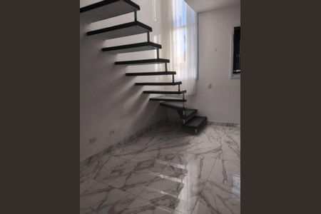 11_photo/94cfa77181.61b4b2e1ecc55efc-ATLAS-de5f1b4b-1fa0-4d97-97a1-408945842f44.jpg de casa à venda com 2 quartos, 50m² em Jardim San Ressore (Caucaia do Alto), Cotia