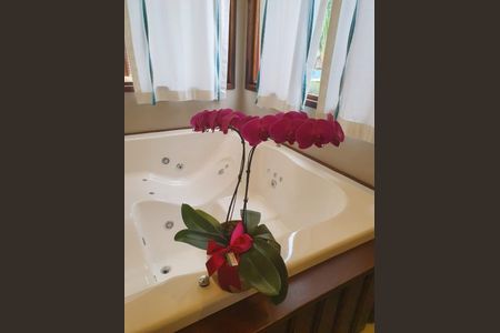 8_photo/94cfa77213.0a1194eb6029b764-ATLAS-5ff2a154-eb5b-4e67-a66d-59386bc3d736.jpg de casa à venda com 4 quartos, 500m² em Água Espraiada (Caucaia do Alto), Cotia