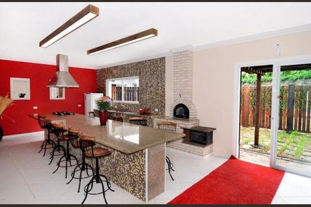 4_photo/94cfa77225.1ee48d70d3c4c22c-ATLAS-2d57b34e-3c21-4c57-b4a7-24e627c2f77e.jpg de casa à venda com 2 quartos, 193m² em Caucaia do Alto, Cotia