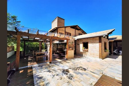 2_photo/94cfa7a0d5.4dd7d17537f926b6-ATLAS-fa859e96-d218-46a8-8de4-d8f8100b9387.jpg de casa de condomínio à venda com 3 quartos, 400m² em Bosque dos Pereiras, Cotia