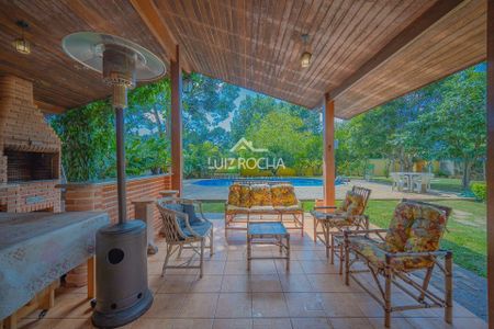 4_photo/94cfa7a1d7.ceff8192393c33de-ATLAS-1d47dfc7-1537-4bb2-859e-5d1905ab5e43.jpg de casa à venda com 4 quartos, 351m² em Pinheiros Tênis Village, Cotia