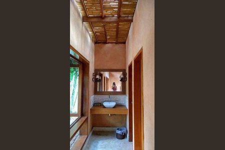 2_photo/94cfa7ab9d.26d477b954400943-ATLAS-1b60b53d-773a-4fd6-9347-bc2611897aeb.jpg de casa à venda com 5 quartos, 400m² em Centro (Caucaia do Alto), Cotia